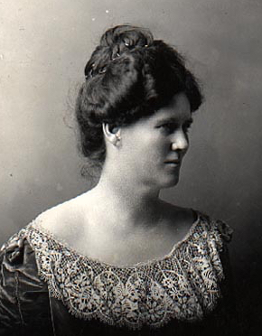 Belle Case La Follette.