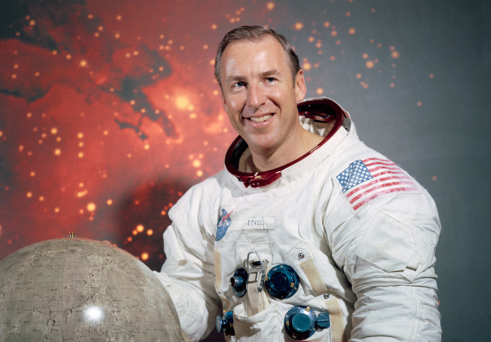  James Lovell was born on March 25, 1928 in Cleveland, Ohio but his family moved to Milwaukee when he was young.