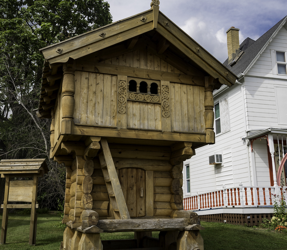 Mt. Horeb troll house.