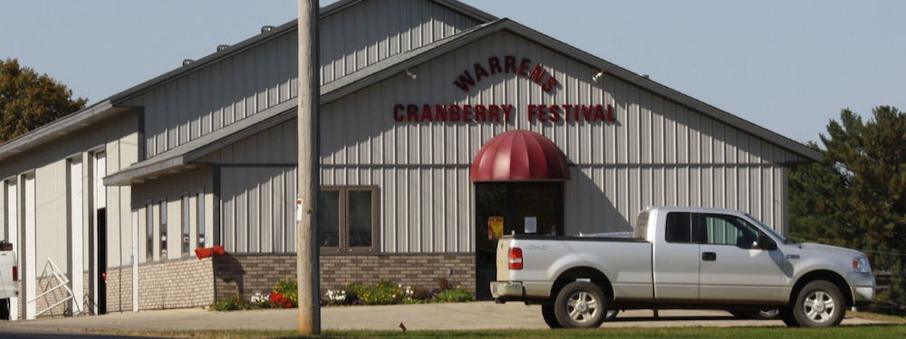Warrens, Wiscosnin cranberry fesitval.